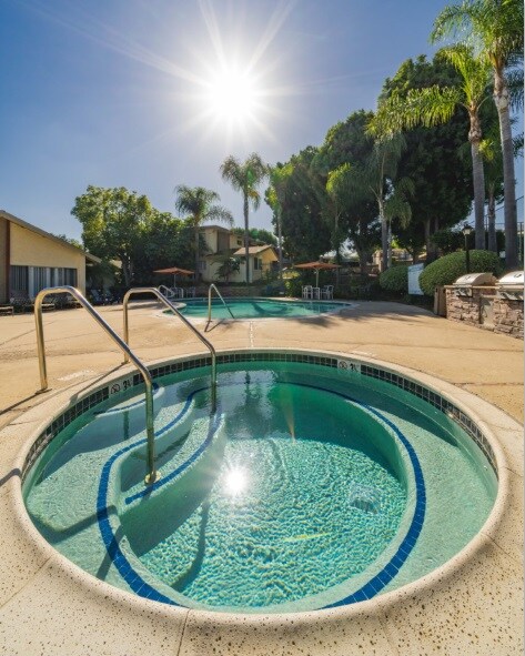 800 E Bobier Dr unit M5, Vista, CA 92084 - photo 4