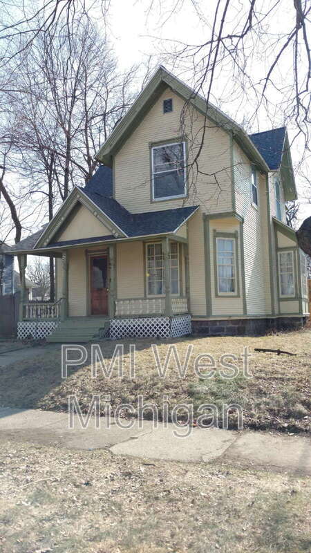 448 Thomas St SE, Grand Rapids, MI 49503 - photo 1
