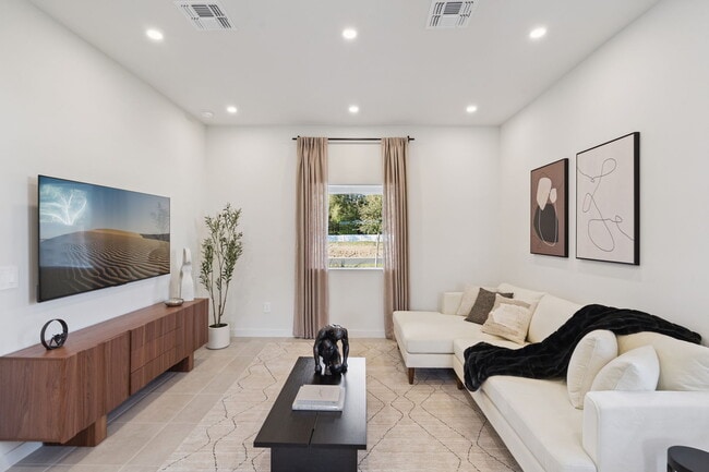 1797 Flowertop Way unit 38643007, Lady Lake, FL 32159 - photo 3