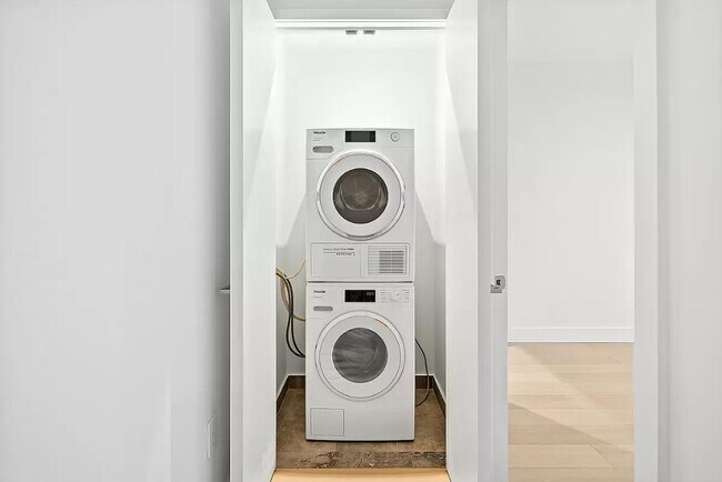 Nolita Place unit 7B, New York, NY 10002 - photo 4