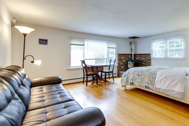 44 Lakewood Dr unit Lakewood, Coventry, CT 06238 - photo 4