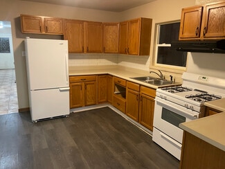 319 W 14th St, Scottsbluff, NE 69361