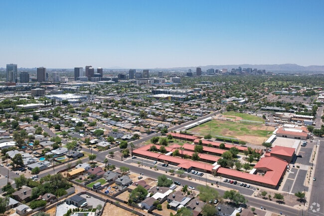 Clarendon Elementary School is located in central Phoenix is a few miles from downtown.