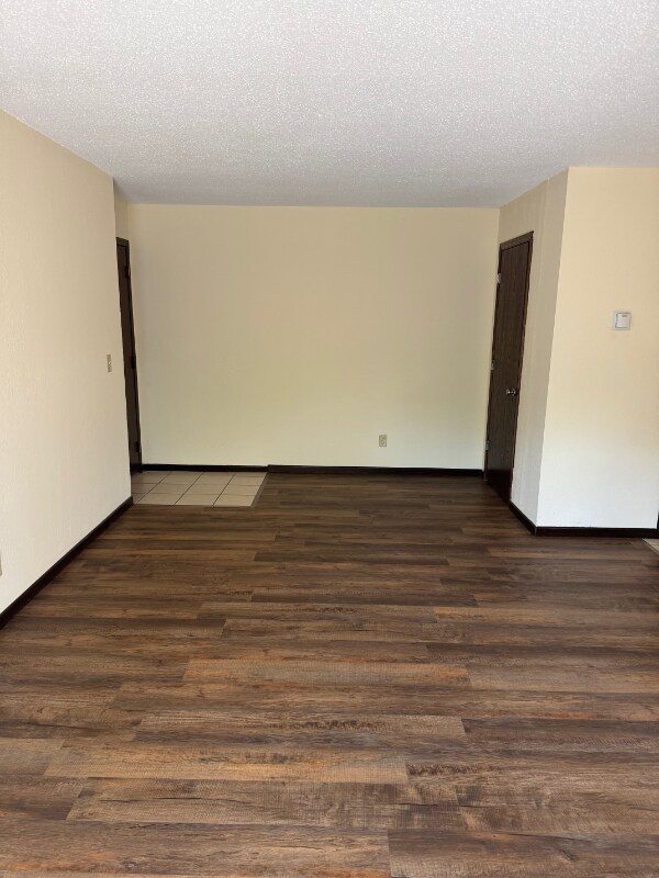 981 St Albans St N Unit 102, Saint Paul, MN 55103