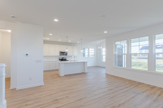 16042 Meadow Frost Ct, Fishers, IN 46037 - photo 4