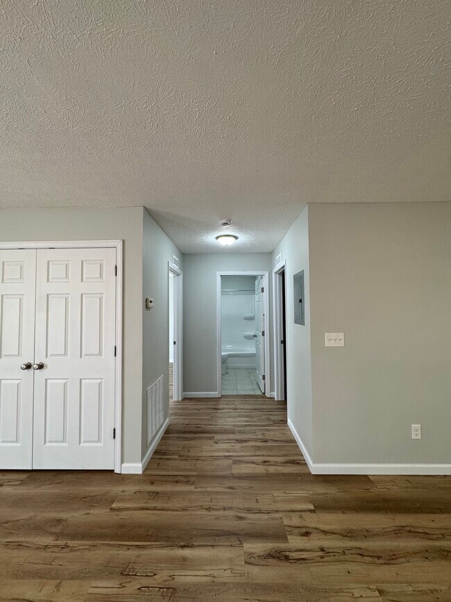 143 School unit 143B Schoolside Driv, Brandenburg, KY 40108 - photo 6