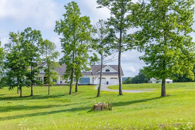 Newly built farmhouses are becoming up more in Cagle-Fredonia.