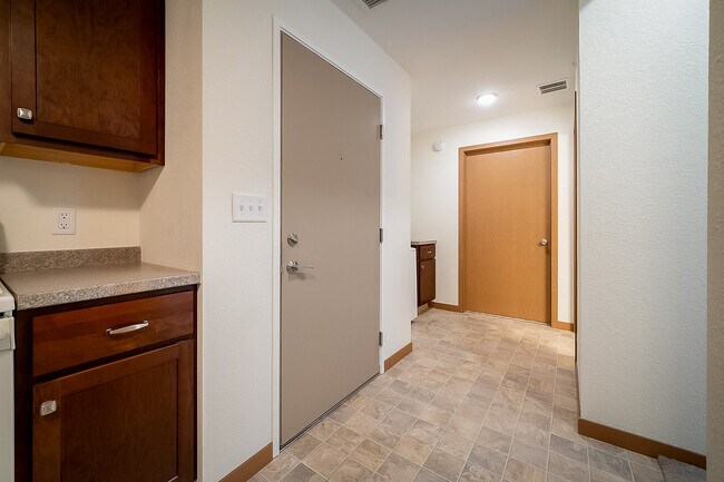 Beckwith Place Apartments, Grand Rapids, MI 49505 - photo 7