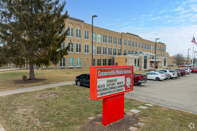Connersville Middle School receives an overall Niche grade of C.