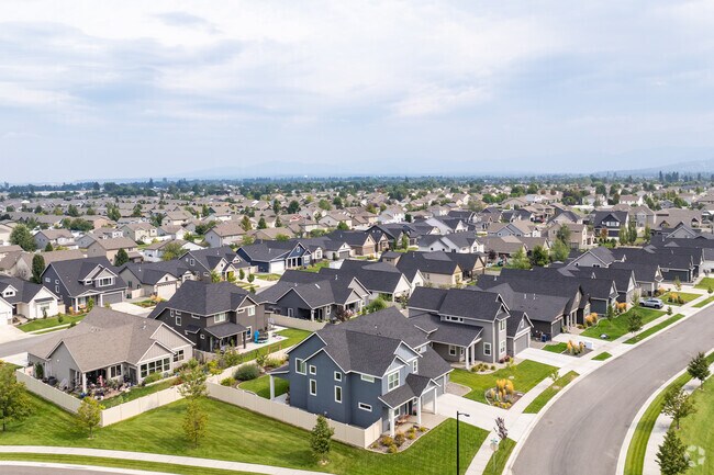 Atlas-Prairie is a suburban Coeur d’Alene neighborhood offering convenience to work and play.