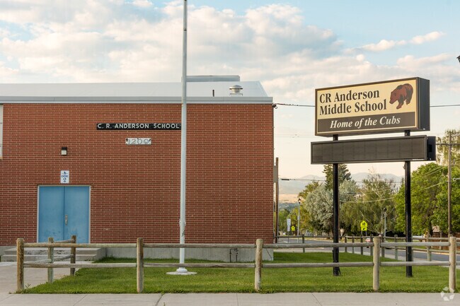 C R Anderson School