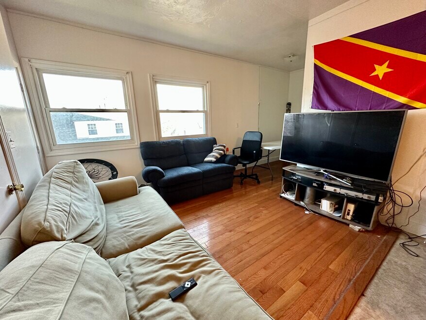 14 Ashford St unit 5, Allston, MA 02134 - photo 1