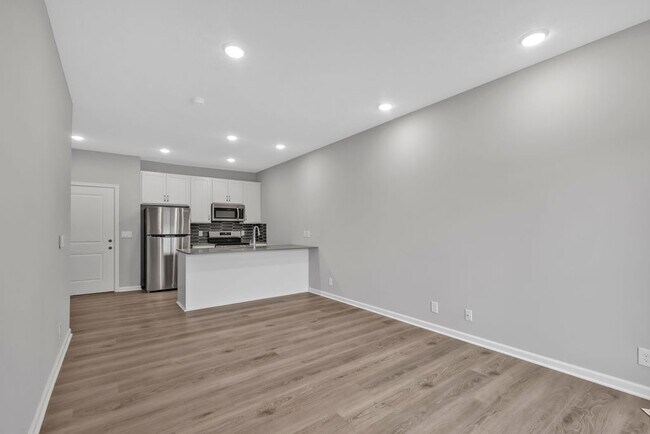 The Creek Apartments, Omaha, NE 68136 - photo 7