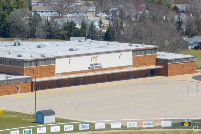 Greenville Middle School has an overall B rating on Niche.com.