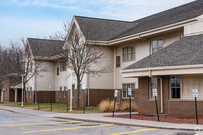 Geer Park Elementary School, Campus.