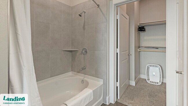 1900 Airport Commerce Dr unit 2206.1409043, Austin, TX 78741 - photo 5