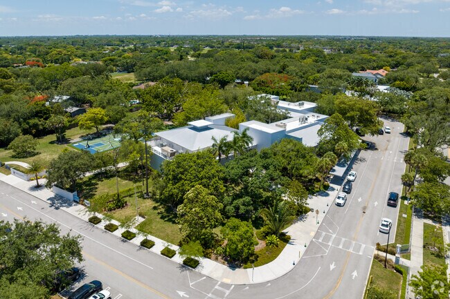 Somerset Academy Bay