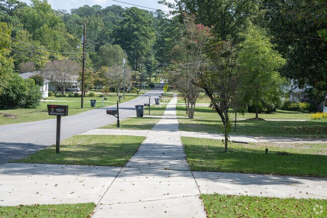 Bluff Park is a walkable neighborhood.