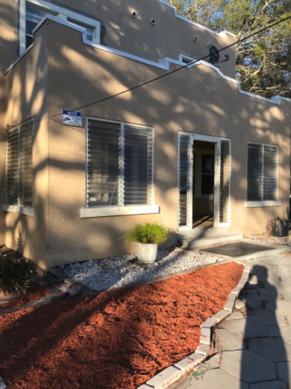 994 Druid Rd, Clearwater, FL 33756