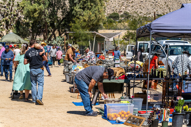 The Sky Village Outdoor Marketplace in Yucca Valley is open every weekend from 6AM - 3PM.