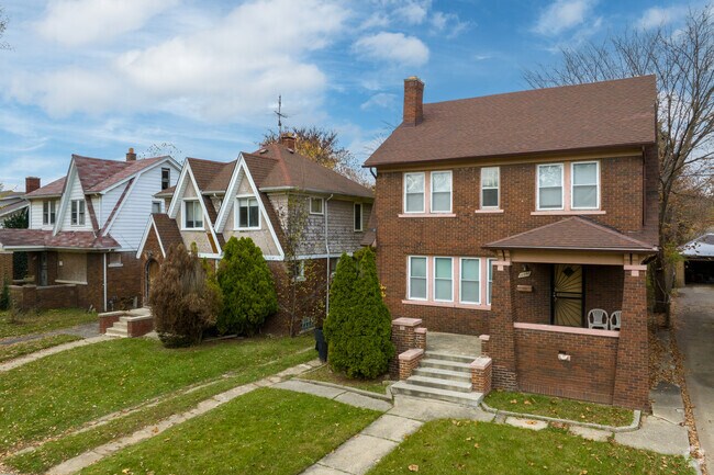 Tudors and Colonial Revivals in Wade offer spacious layouts ideal for growing families.