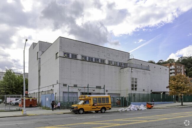 PS/MS 37 Multiple Intelligence is a K-8 school in Kingsbridge.