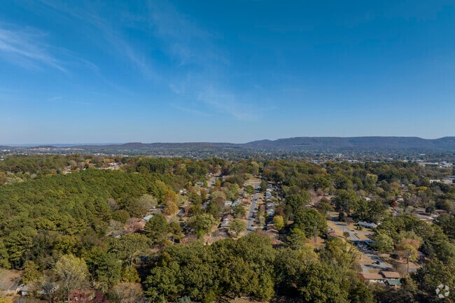 Surrounded by rolling hills, the Lakewood Neighborhood of Huntsville has beautiful views.