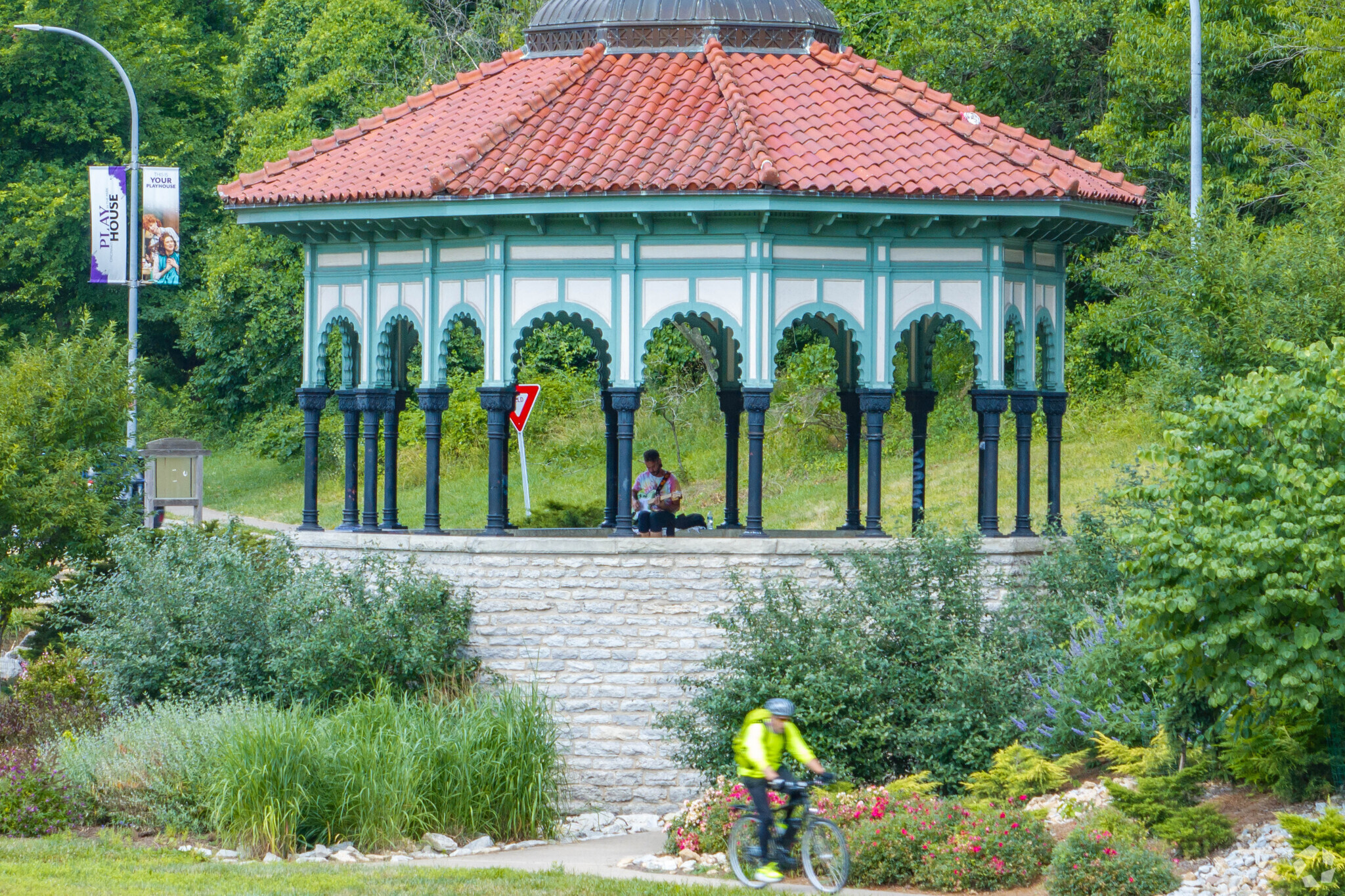 East Walnut Hills has many public amenities to keep its residents happy.
