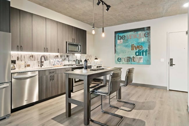 1349 W Lake St, Chicago, IL 60607 - photo 2