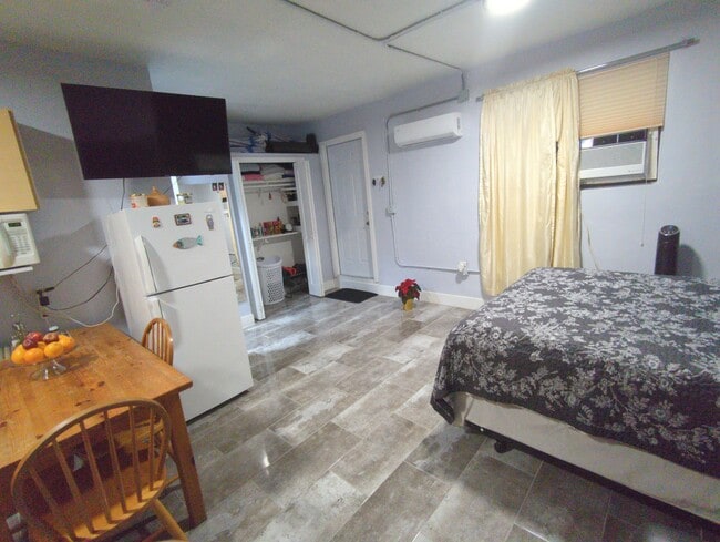 901 SW 103rd Ct unit Studio Apt, Miami, FL 33174 - photo 3