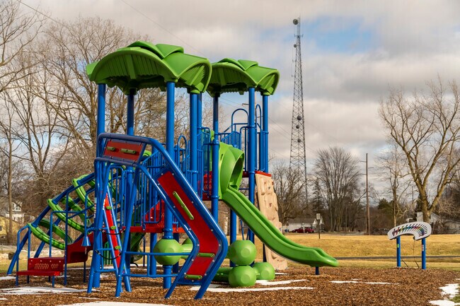 Davis Community Park has a well-maintained play set for kids to enjoy anytime.
