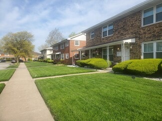 1424 E 156th St, Dolton, IL 60419