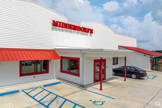 Since 2019 Middendorf’s Restaurant has served Slidell.