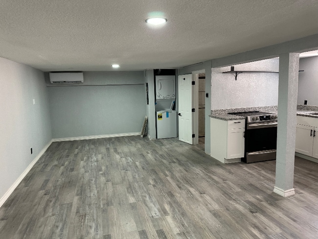 809 Newman St unit 1, El Paso, TX 79902 - photo 2