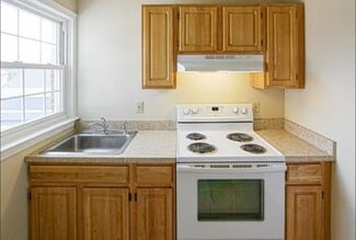 150 Lincoln Ave, Saratoga Springs, NY 12866