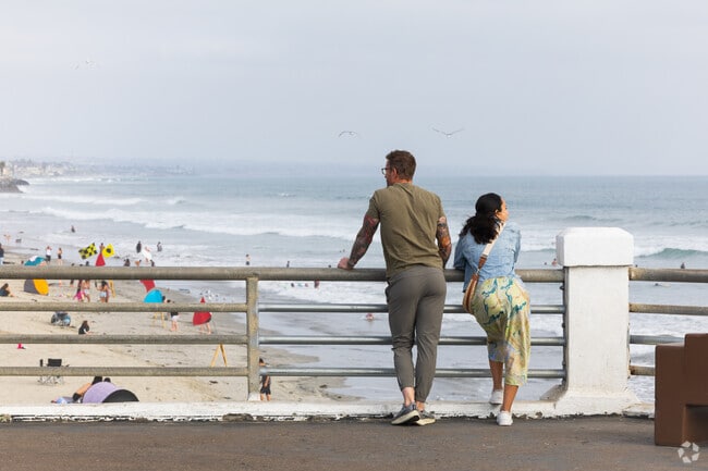 Loma Alta is just a short distance to the scenic and beautiful Oceanside Beach and pier.