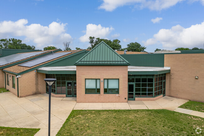 Delair Elementary School, Rankings & Reviews - Homes.com