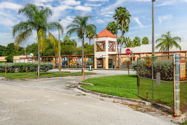 Bethune Mary M: A Beacon Where Knowledge Blossoms, Illuminating Futures Bright.