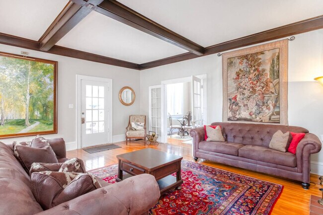 406 NE 7th Ave unit ID1359115P, Gainesville, FL 32601 - photo 4