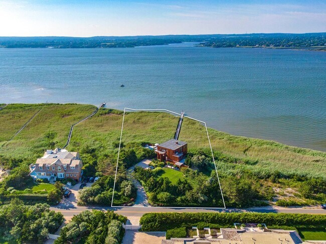 360 Dune Rd, Bridgehampton, NY 11932 - photo 5