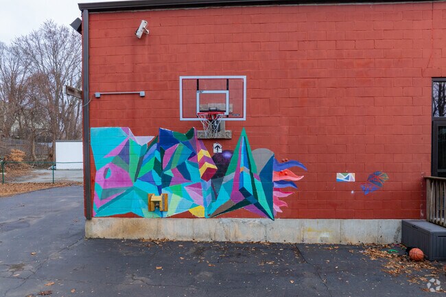 Acera School in Winchester has a student-teacher ratio of 5 to 1.