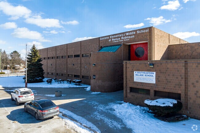 Carstens Academy of Aquatic Science serves Pre-K - 8th grade students in Jefferson Chalmers.