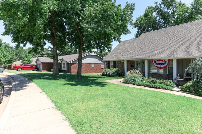 Sidewalks in Edmond's picturesque Capitol View neighborhood make walking safe and easy.