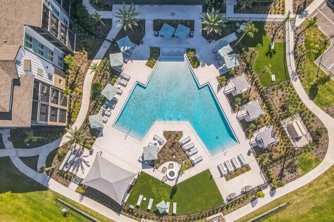 4902 Cosmos Cir unit 203, Wimauma, FL 33598 - photo 7