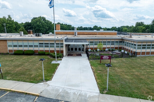 Kids enjoy learning at Robinwood Lane Elementary.