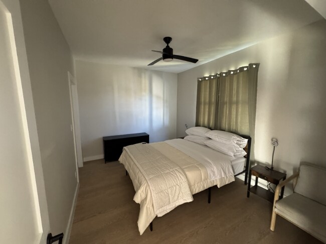 4305 Ave S unit A, Galveston, TX 77550 - photo 5