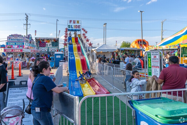 Fun times for Burbank residents at the Mother's Day Festival in Bridgeview.