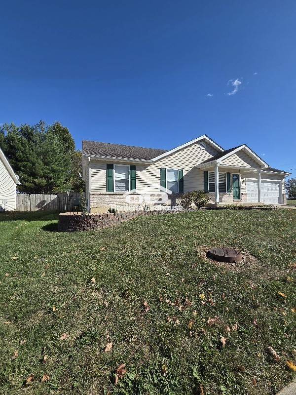 2 Spring Hill Cir, Wright City, MO 63390