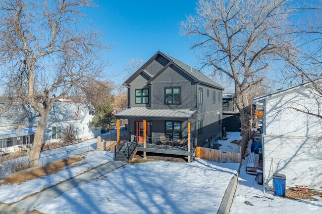 Erie blends modernity with history through its 21st-century architecture, showcasing innovative designs that reflect contemporary living. Sleek lines and sustainable materials characterize many new buildings, making them functional and aesthetically pleasing.