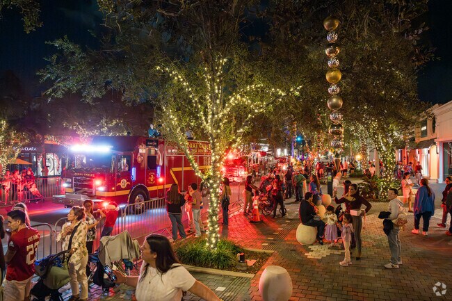 76th Annual Miracle on the Mile Parade